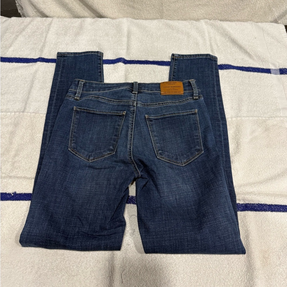 Womens Lucky Brand skinny jeans- used